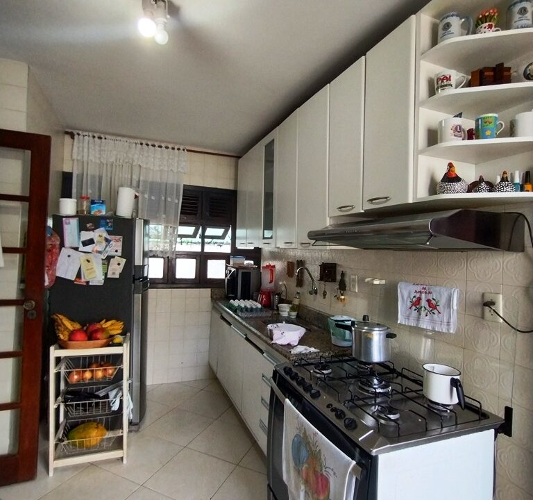 casa-duplex-a-venda-em-armação-jose-carlos-goes0147